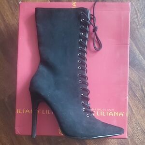 Liliana Black Lace-Up Heeled Boots